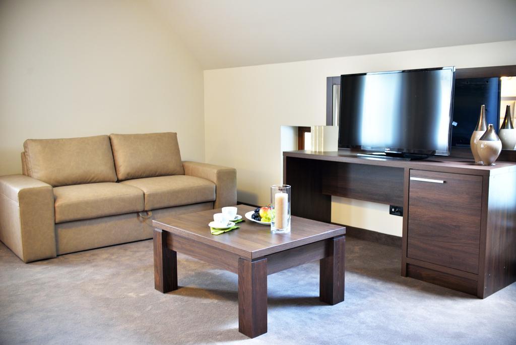 Dwor Spalice Spa Residence & Restaurant Lawendowa Restauracja Olesnica (Lower Silesia) Room photo