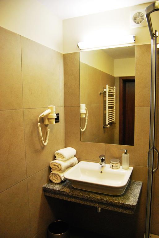 Dwor Spalice Spa Residence & Restaurant Lawendowa Restauracja Olesnica (Lower Silesia) Room photo